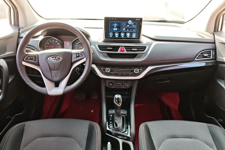 江汽集团 瑞风S3 2017款 1.6L CVT豪华型中控内饰7002