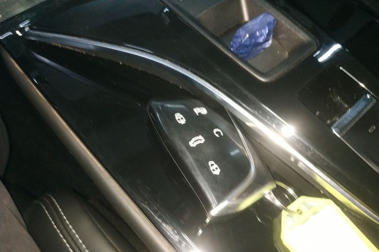 东风风神 皓瀚 2023款 DH-i 1.5T 豪华版中控内饰11