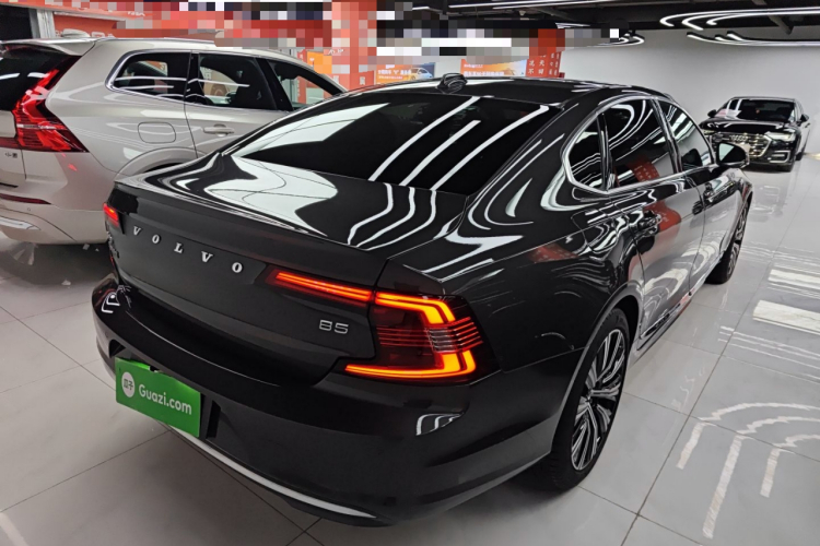 沃尔沃S90 2025款 B5 智远豪华版车身外观7