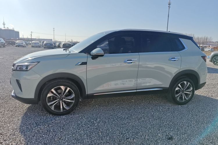 五菱汽车 五菱星辰 2021款 1.5T CVT星辉版车身外观4