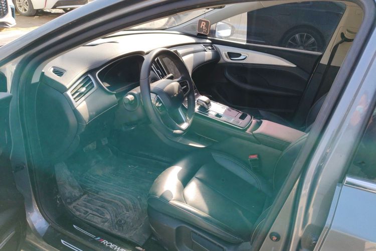 荣威i6 MAX新能源 2023款 EV 500天幕大客户版中控内饰19