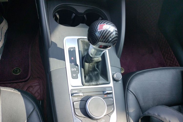 奥迪A3 2014款 Limousine 35 TFSI 自动舒适型中控内饰18