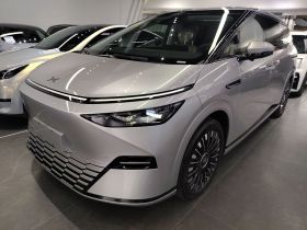 小鹏X9 2025款 740超长续航 Max