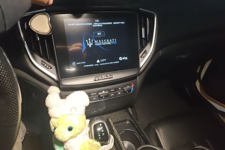 玛莎拉蒂 Ghibli 2018款 3.0T 运动版中控内饰16