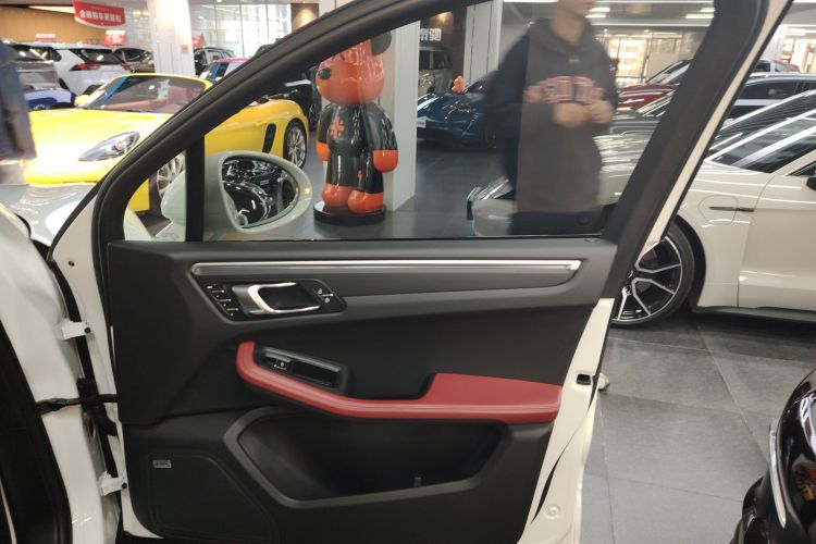 保时捷 2023款 Macan 2.0T中控内饰42