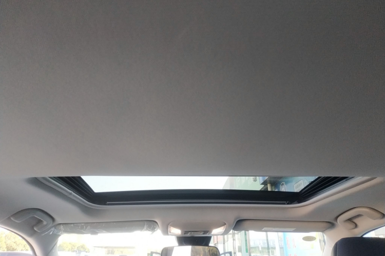 丰田 威兰达 2024款 2.0L CVT两驱都市版中控内饰22