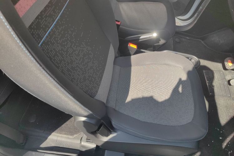 五菱汽车 宏光MINIEV 2022款 自在款 磷酸铁锂局部细节41