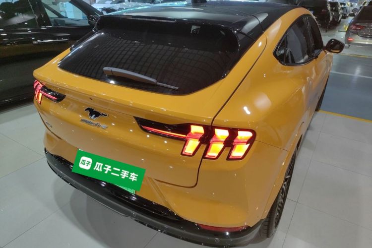 福特电马 2024款 GT风暴版车身外观6005