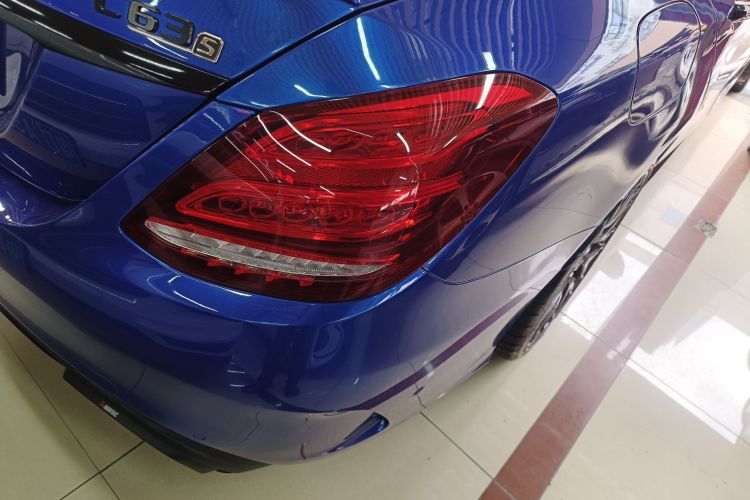 奔驰C级AMG 2015款 AMG C 63 S车身外观9