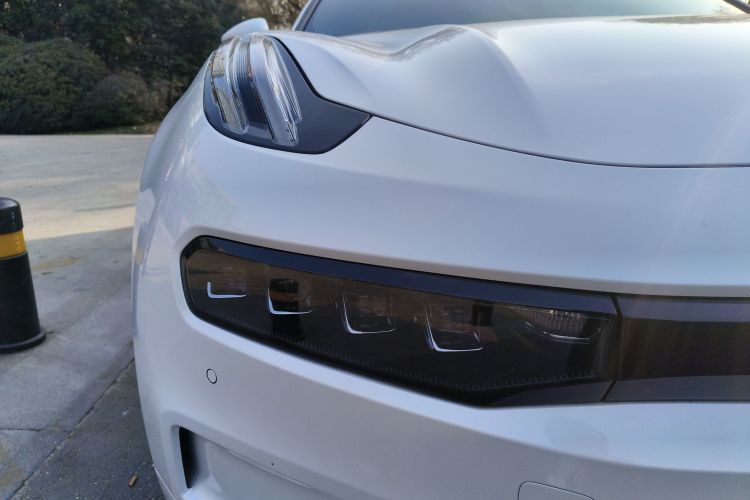 极氪001 2023款 WE版 100kWh车身外观8