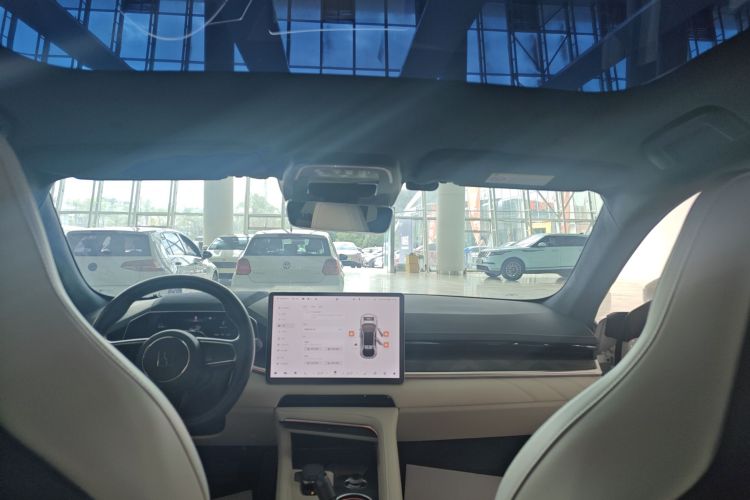 极氪001 2022款 超长续航双电机 ME版中控内饰22