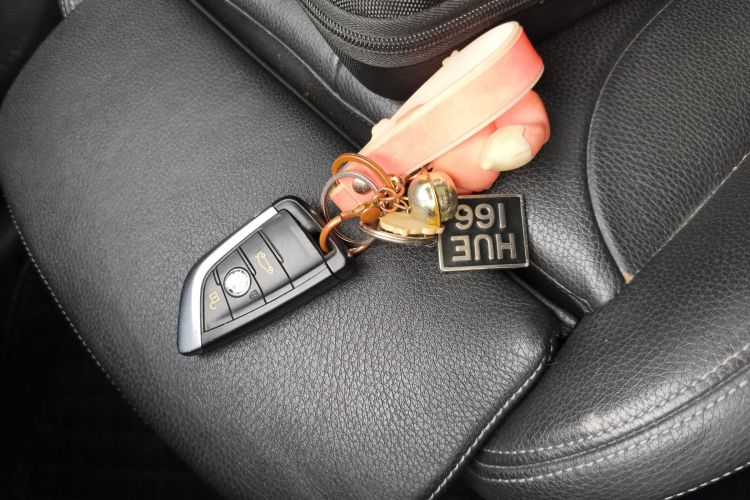 宝马X1 2019款 sDrive18Li 尊享型中控内饰11