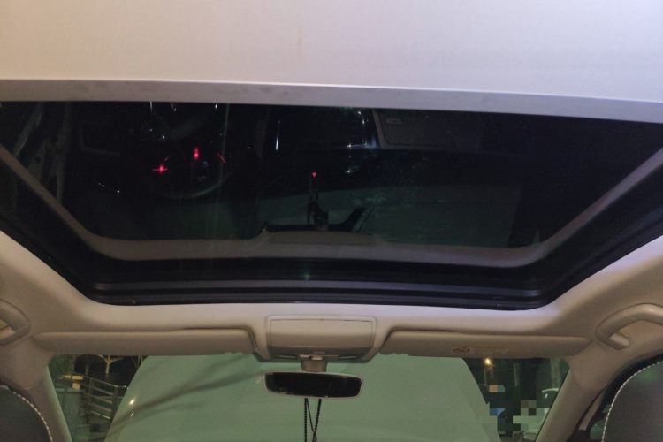 大众 2021款 途安L 280TSI DSG舒适版 7座局部细节22