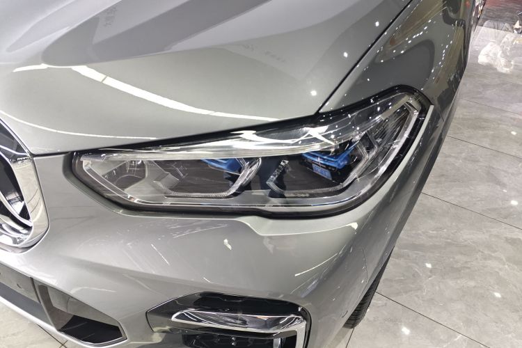 宝马X5 2022款 改款 xDrive 30Li 尊享型M运动套装局部细节36