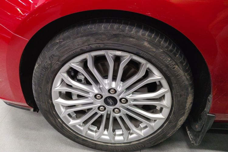 福特 福克斯 2020款 两厢 EcoBoost 180 自动锋耀型车身外观6004