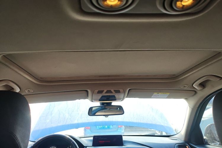 宝马3系 2019款 320Li M运动套装中控内饰22