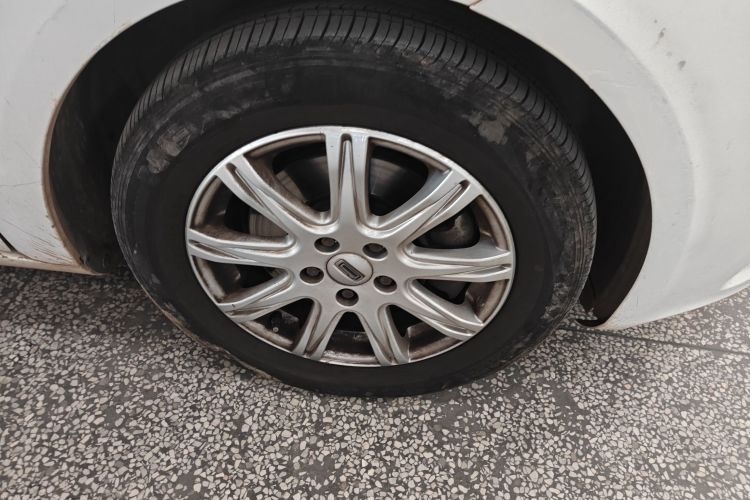 观致3 2018款 三厢 1.6L 自动领先型车身外观10