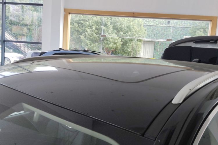 红旗HS7 PHEV 2024款 2.0T PHEV 四驱旗畅版 6座局部细节57