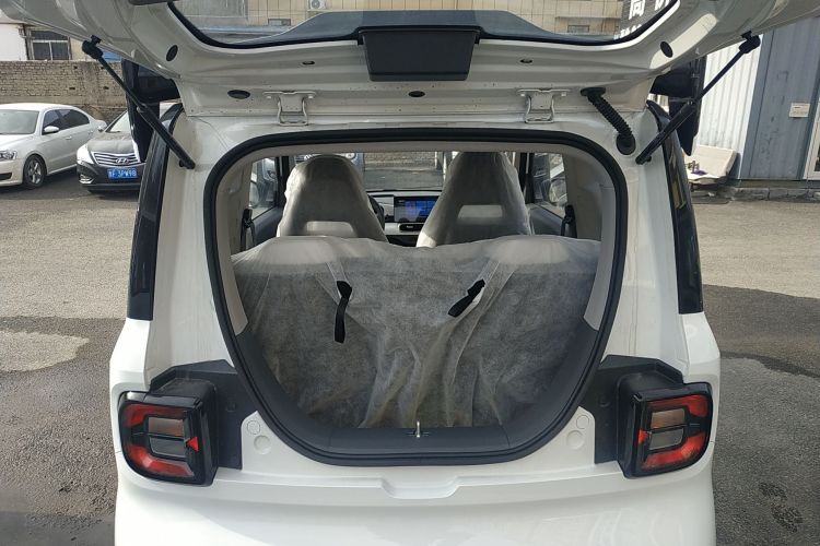 吉利银河 2025款 210km 熊猫卡丁机舱底盘23