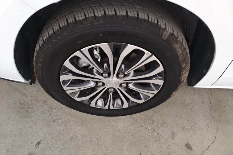 别克GL8 2021款 陆上公务舱 652T 舒适型车身外观6007