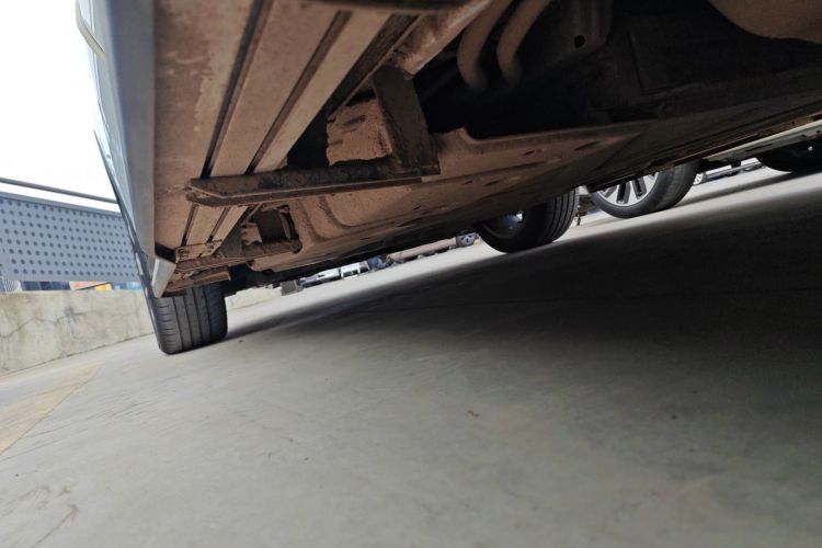 比亚迪 宋PLUS新能源 2023款 冠军版 DM-i 110KM 旗舰PLUS局部细节9002