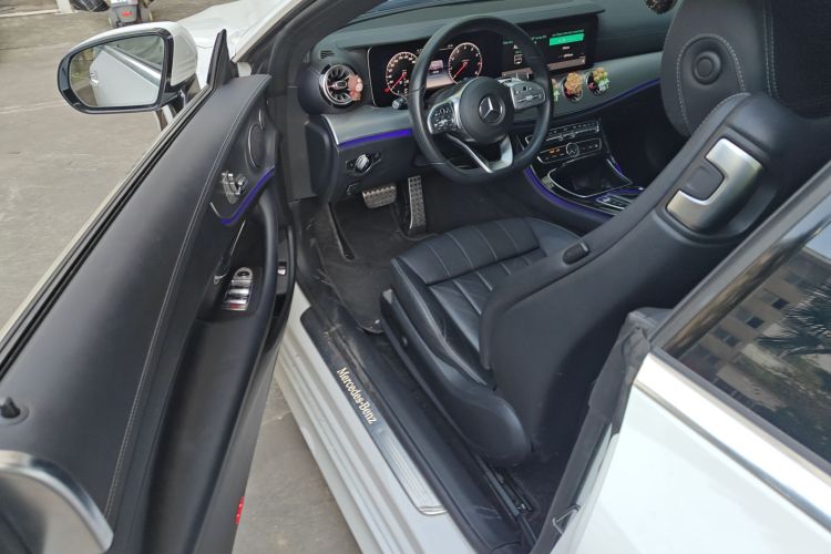 奔驰E级(进口) 2020款 E 260 轿跑车中控内饰7003