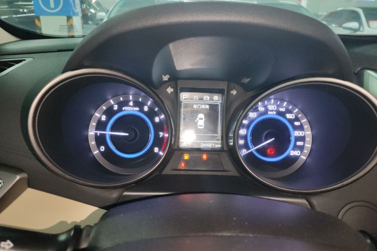 长安 逸动 2016款 1.6L 自动风尚型中控内饰14