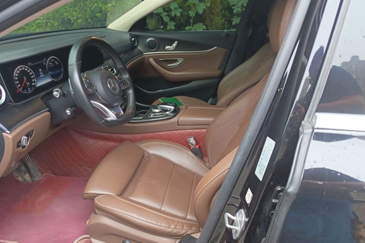 奔驰E级 2016款 E 200 L 运动型局部细节19