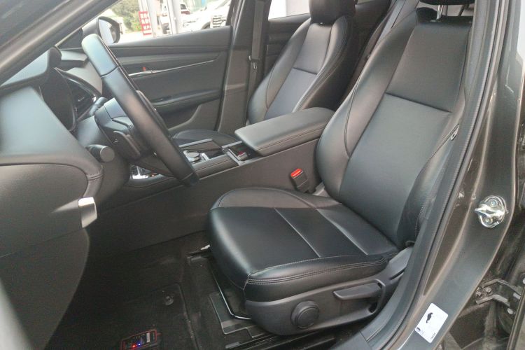 马自达3 昂克赛拉 2023款 2.0L 自动质雅版中控内饰19