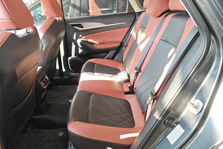 长安 逸动 2024款 PLUS 蓝鲸NE 1.4T GDI DCT高能版中控内饰21