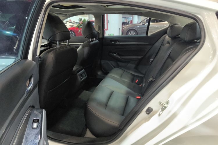 日产 天籁 2022款 2.0L XL-TLS 悦享版中控内饰21