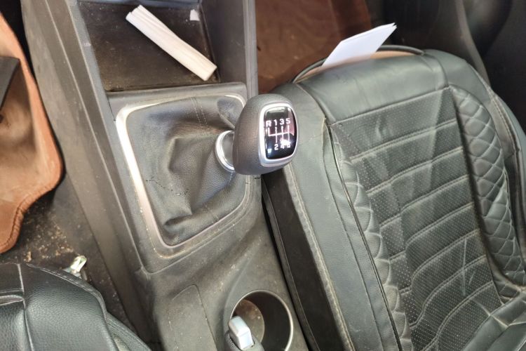 现代 悦纳 2020款 1.4L 手动GLS炫酷版中控内饰18