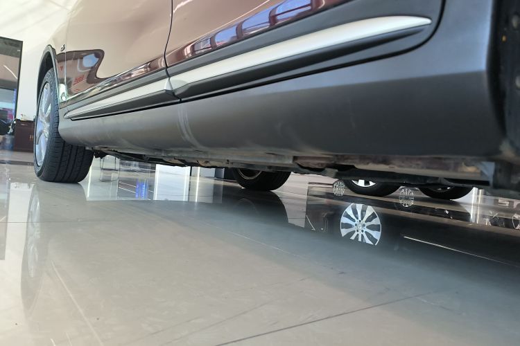 英菲尼迪QX50 2015款 2.5L 悦享版局部细节9002