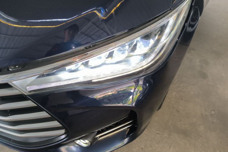 比亚迪 宋MAX 2017款 1.5T 自动智联精英型 7座局部细节36