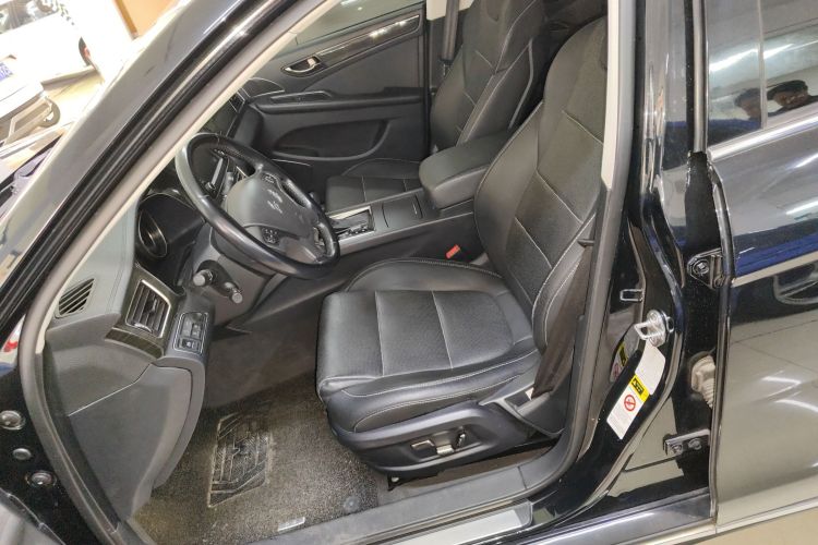 红旗H7 2018款 1.8T 舒适版中控内饰19