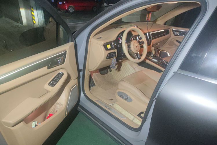 保时捷 2014款 Macan 2.0T中控内饰7003