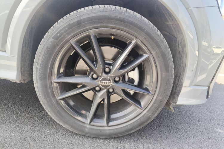 奥迪Q2L 2024款 35TFSI 进取动感型车身外观10