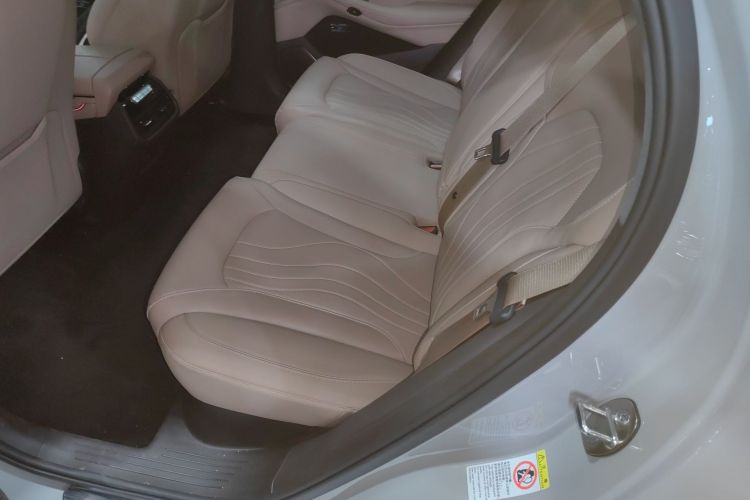 腾势N7 2025款 630 四驱智驾双激光旗舰版中控内饰21