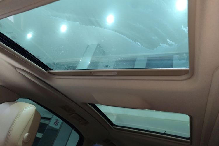 别克GL8 2018款 ES 28T 旗舰型 国VI中控内饰22