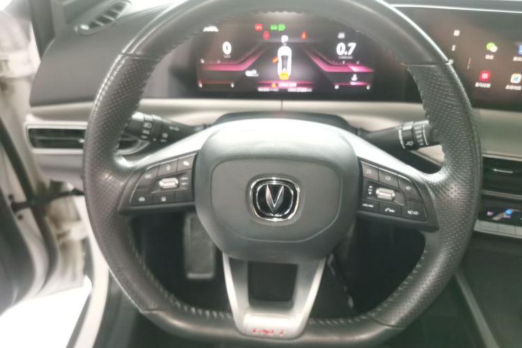 长安UNI-T 2020款 1.5T 尊贵型局部细节13