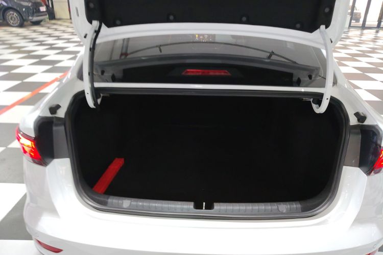 吉利汽车 帝豪 2022款 第4代 1.5L CVT尊贵型局部细节23