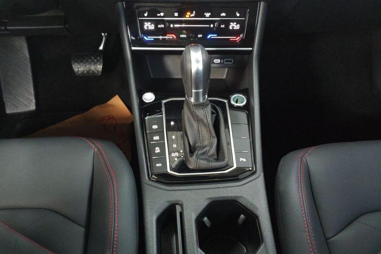 大众 朗逸 2024款 300TSI DSG星空领先版中控内饰18