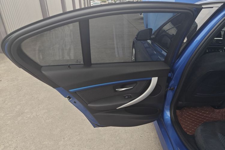 宝马3系 2018款 320i M运动套装中控内饰49