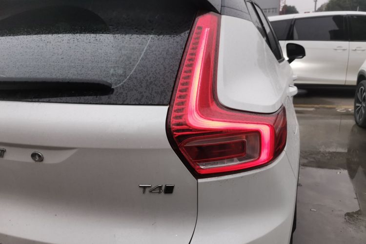 沃尔沃XC40 2021款 T4 四驱智远运动版车身外观6006