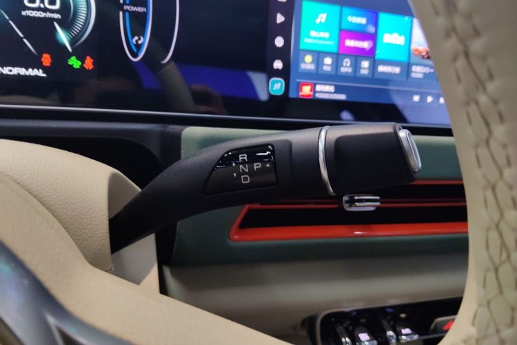 欧拉好猫 2023款 401km标准续航 尊荣型 磷酸铁锂中控内饰18