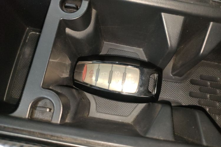 哈弗大狗 2022款 1.5T DCT两驱马犬版中控内饰11