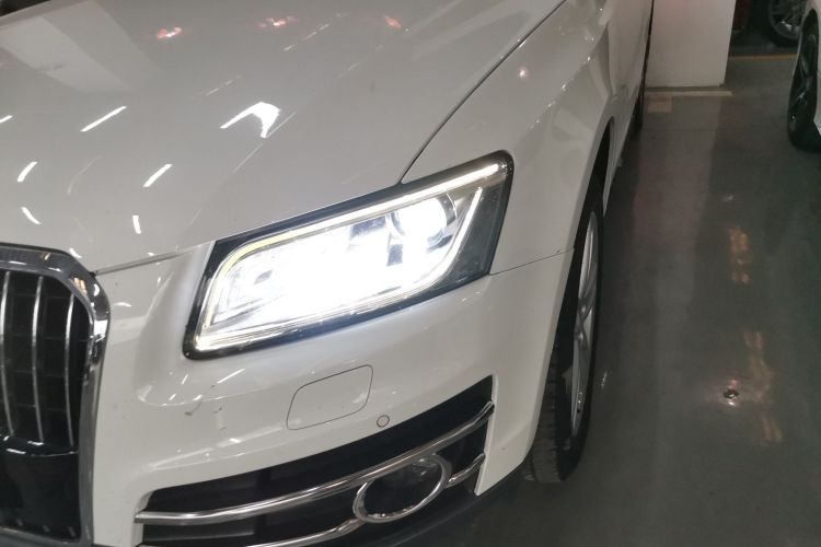 奥迪Q5 2017款 Plus 40 TFSI 技术型局部细节36