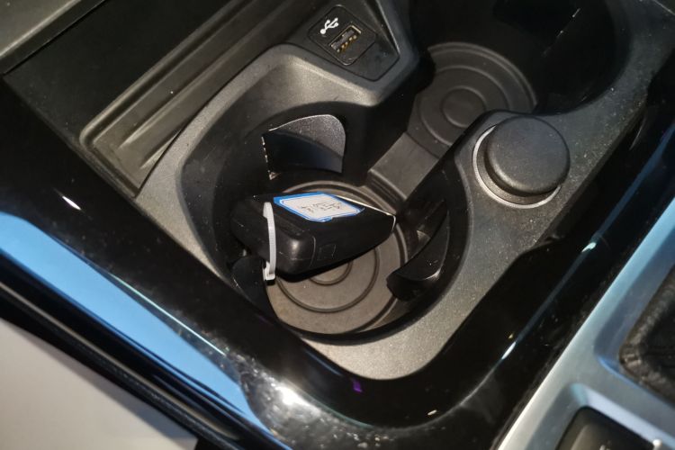 宝马1系 2021款 改款 125i M运动曜夜版中控内饰11