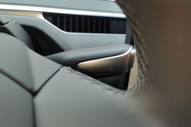 小鹏MONA M03 2025款 502 长续航 Max中控内饰18