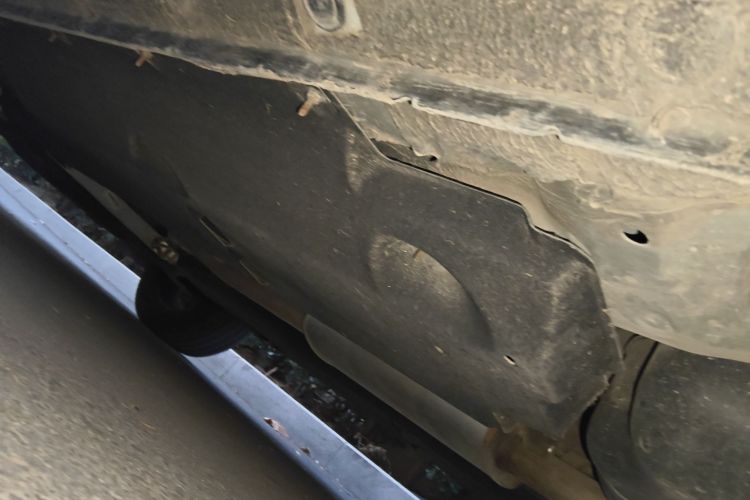 红旗HS5 2022款 改款 2.0T 智联旗享版局部细节9003